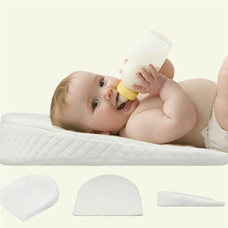 Almohada Anti-Reflujo para Bebé — Posicionador de Sueño Seguro