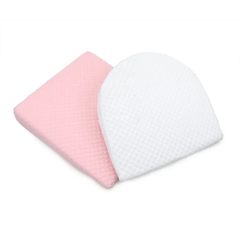 Almohada Anti-Reflujo para Bebé — Posicionador de Sueño Seguro